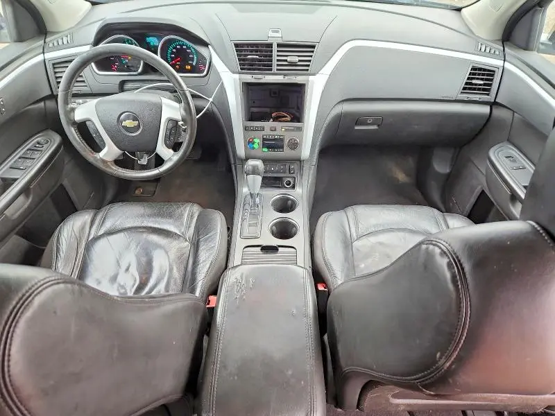 2011 CHEVROLET TRAVERSE LT  