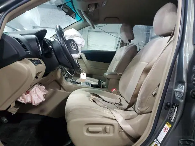 2012 TOYOTA HIGHLANDER BASE  