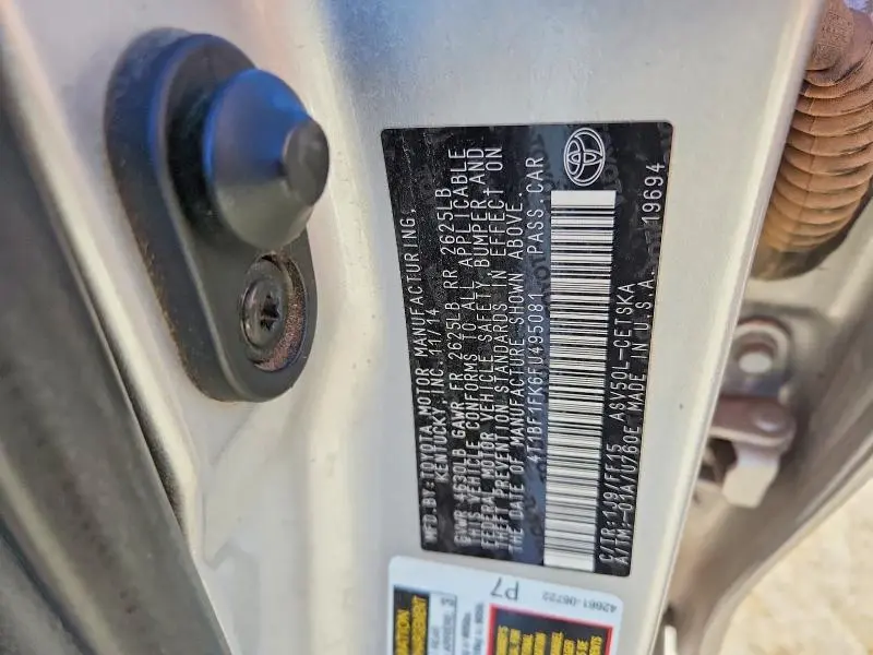 2015 TOYOTA CAMRY LE  