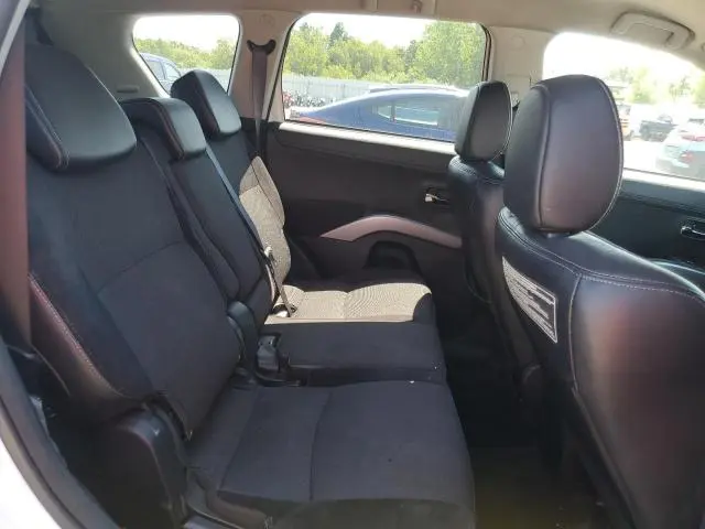 2010 MITSUBISHI OUTLANDER XLS  