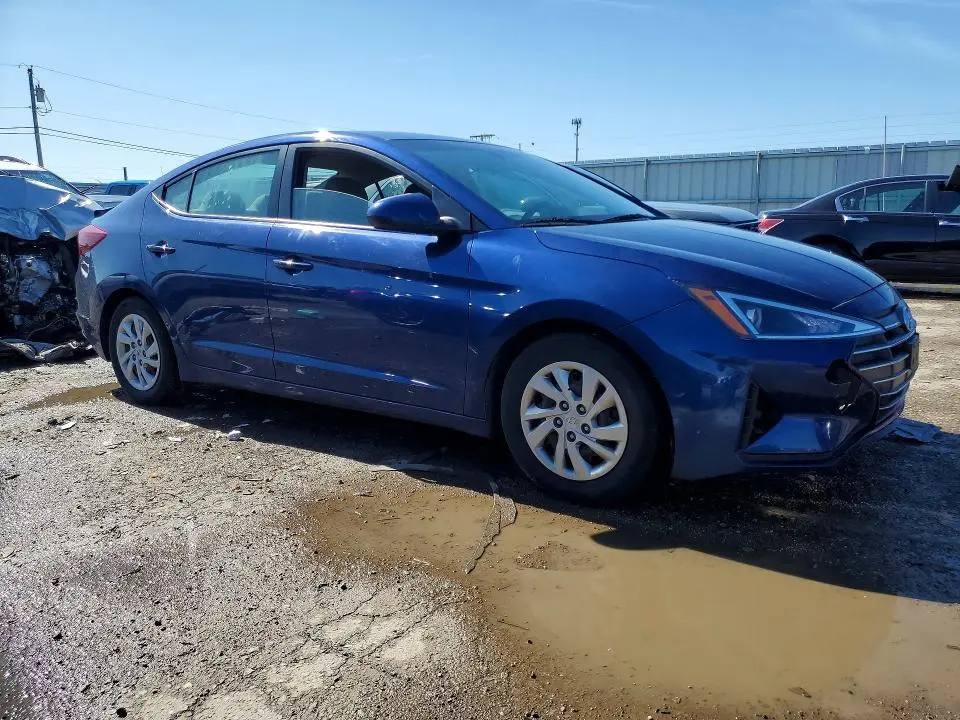 2020 HYUNDAI ELANTRA SE  