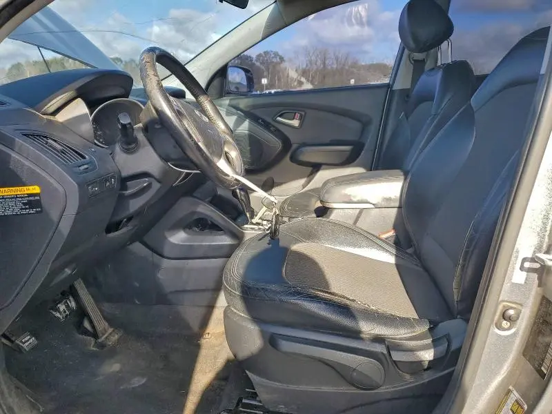 2010 HYUNDAI TUCSON GLS  