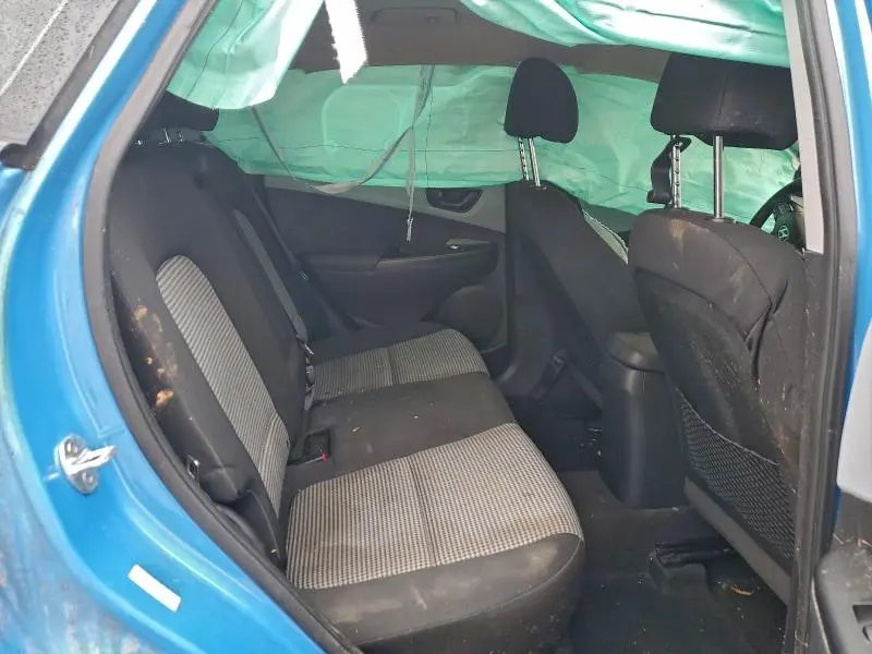 2021 HYUNDAI KONA SE  