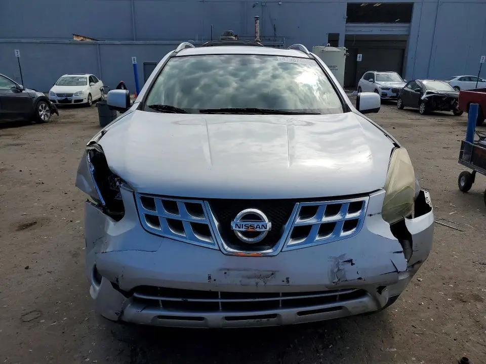 2013 NISSAN ROGUE S  