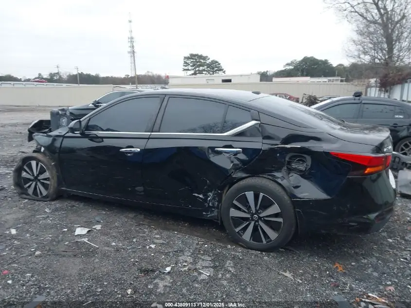 2022 NISSAN ALTIMA SV FWD