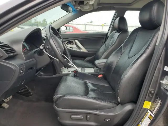 2011 TOYOTA CAMRY SE  