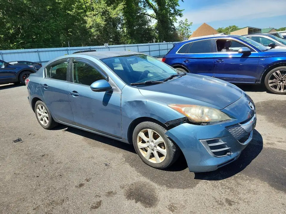 2010 MAZDA 3   
