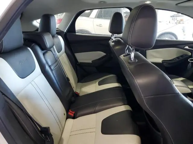 2012 FORD FOCUS TITANIUM  