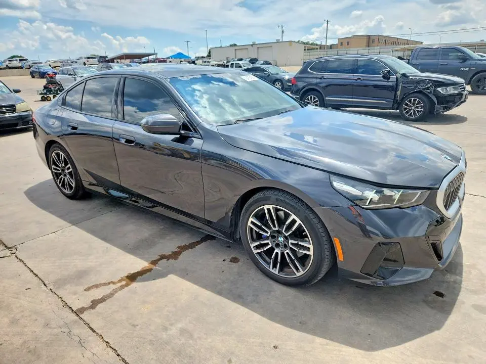 2025 BMW 530 I  