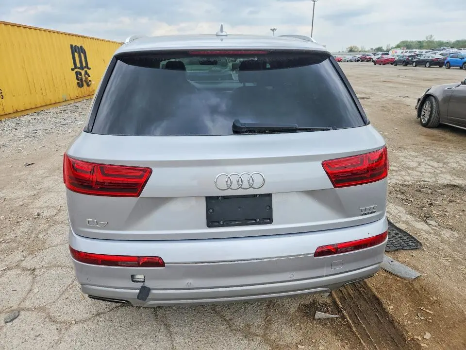 2017 AUDI Q7 PRESTIGE  