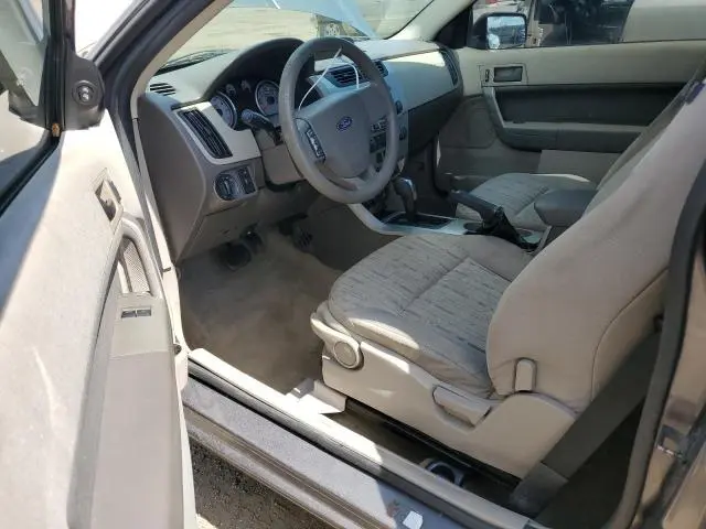 2010 FORD FOCUS SE  