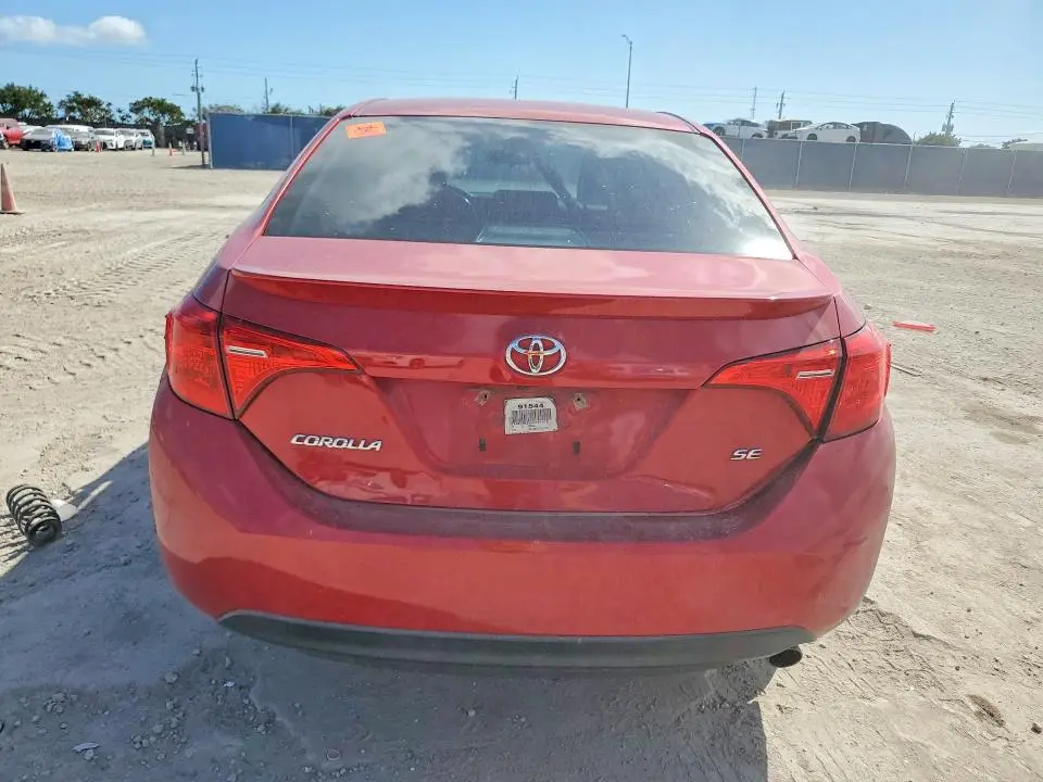 2017 TOYOTA COROLLA SE  