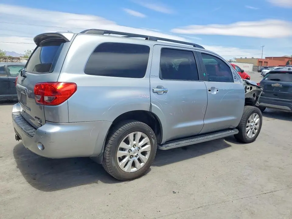 2010 TOYOTA SEQUOIA PLATINUM  