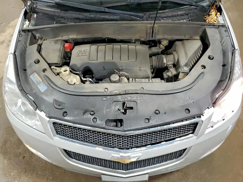 2011 CHEVROLET TRAVERSE LT  