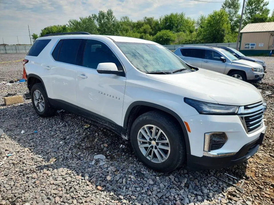 2023 CHEVROLET TRAVERSE LT  