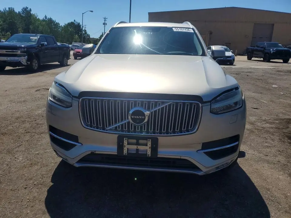 2016 VOLVO XC90 T6  