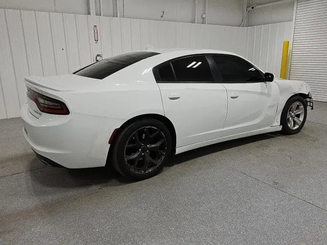 2016 DODGE CHARGER SXT  