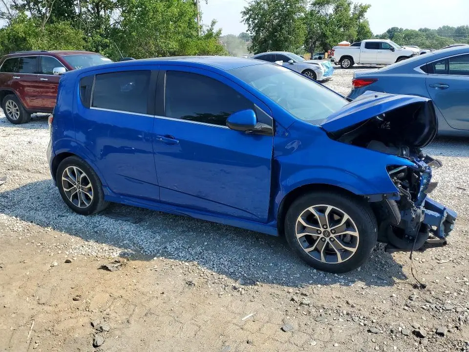 2019 CHEVROLET SONIC LT  