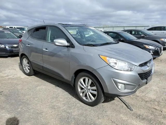 2011 HYUNDAI TUCSON GLS  
