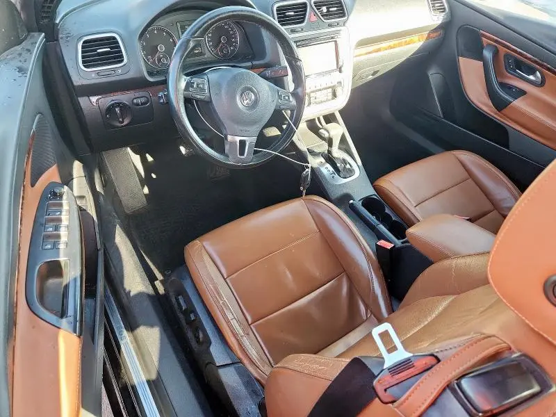 2010 VOLKSWAGEN EOS LUX  