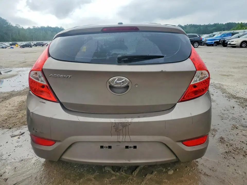 2013 HYUNDAI ACCENT GS  