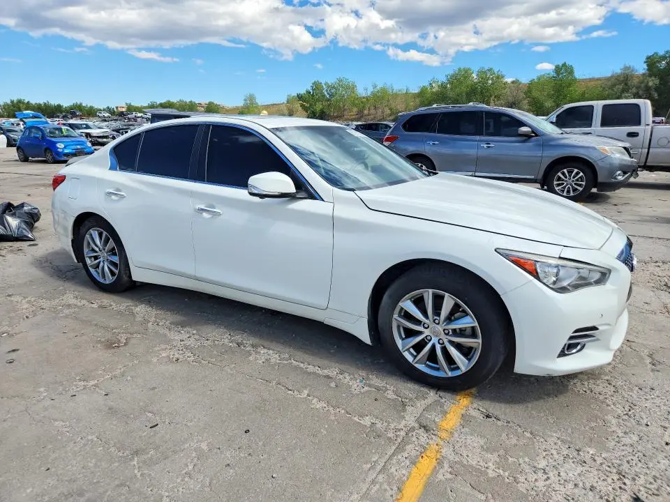 2017 INFINITI Q50 3.0T PREMIUM  