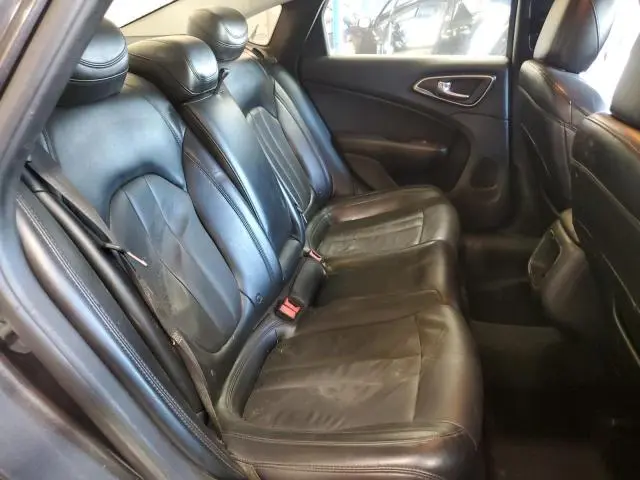 2017 CHRYSLER 200 LIMITED  