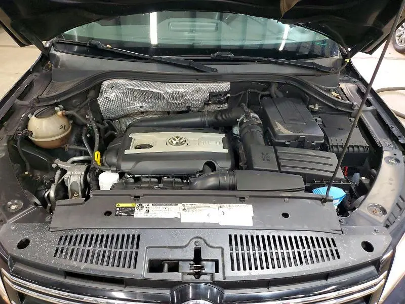 2017 VOLKSWAGEN TIGUAN WOLFSBURG  