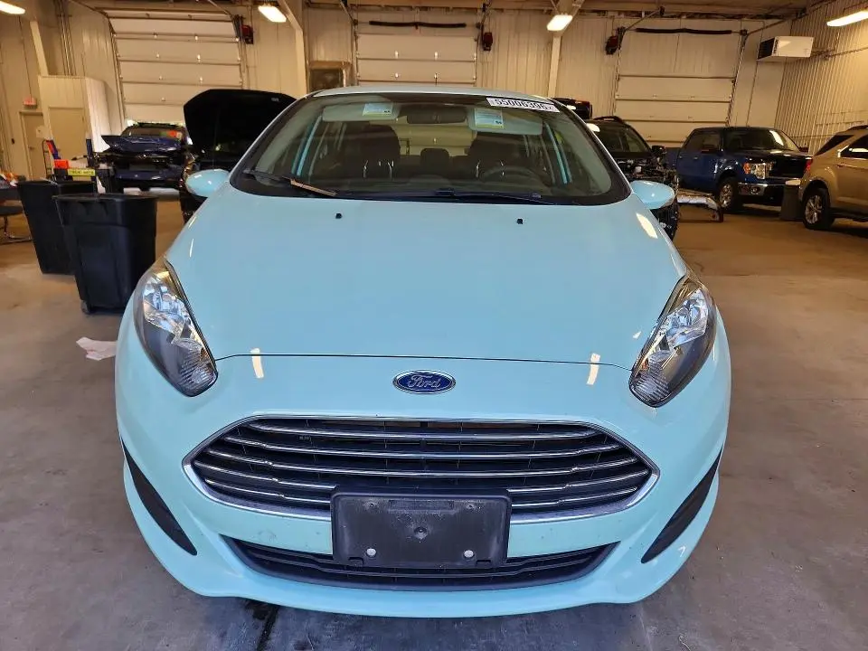 2017 FORD FIESTA SE  