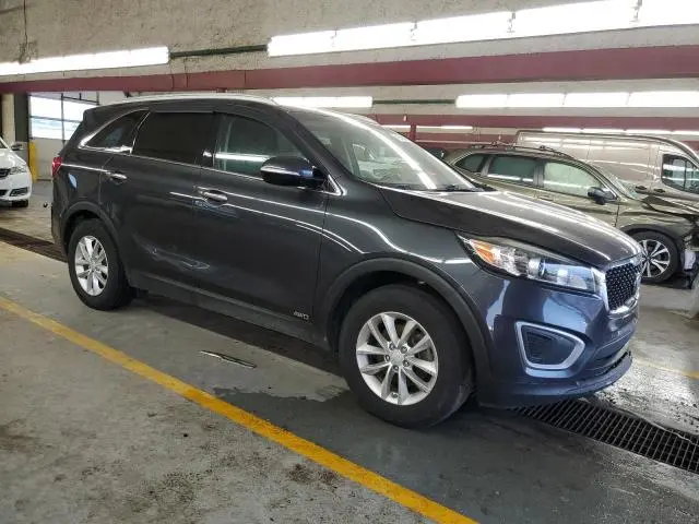 2018 KIA SORENTO LX  