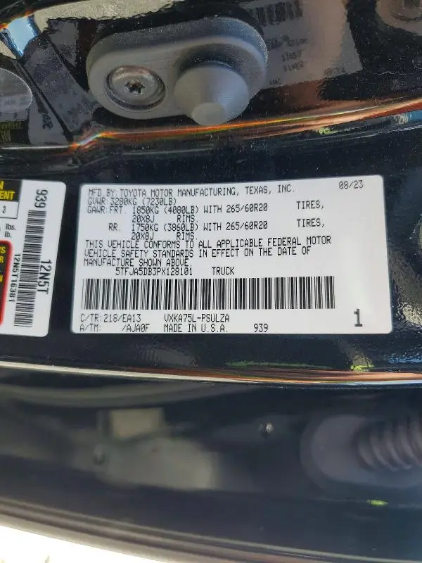 2023 TOYOTA TUNDRA CREWMAX LIMITED  