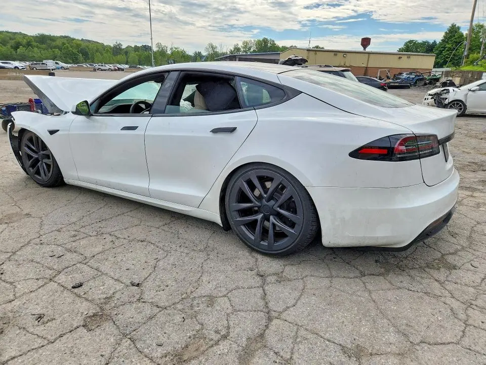 2024 TESLA MODEL S   