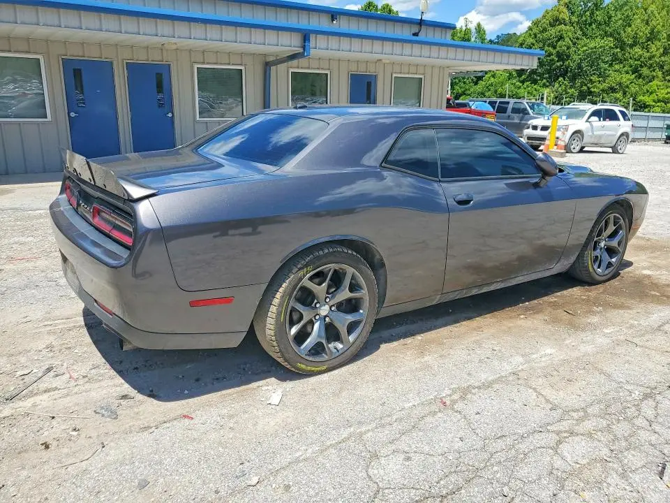 2015 DODGE CHALLENGER SXT  