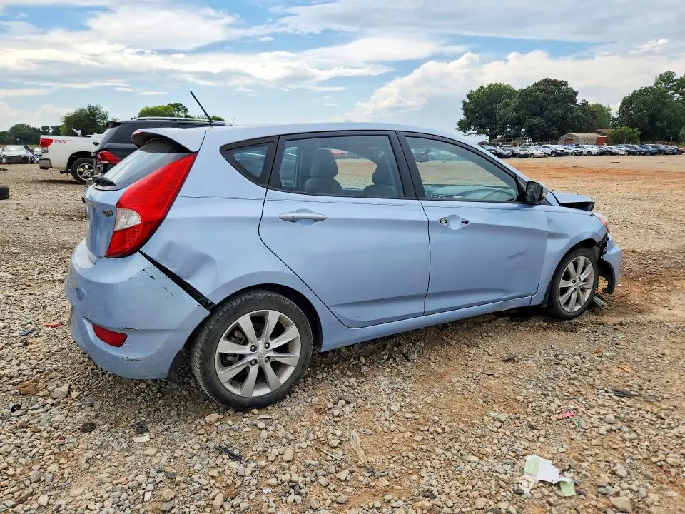 2014 HYUNDAI ACCENT SE  
