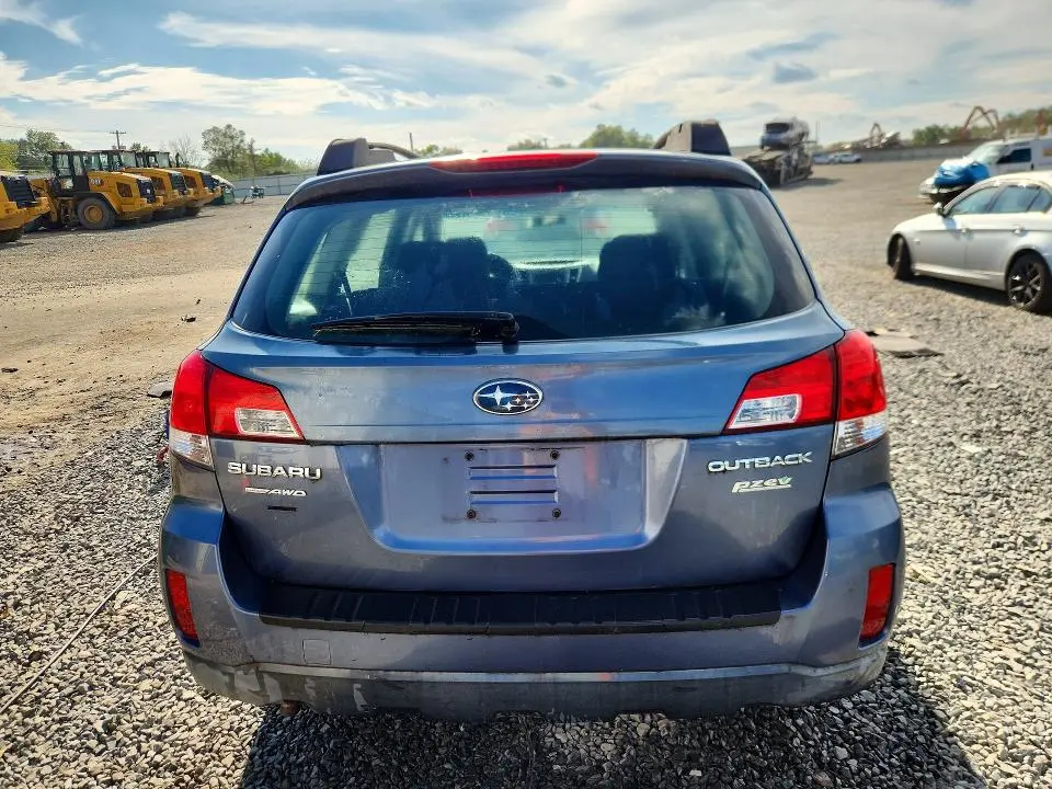 2013 SUBARU OUTBACK 2.5I  