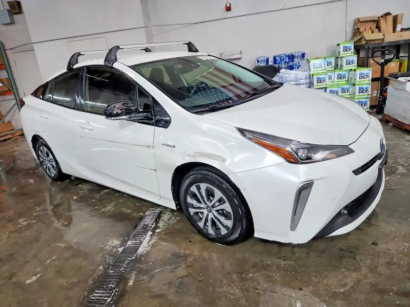 2019 TOYOTA PRIUS   