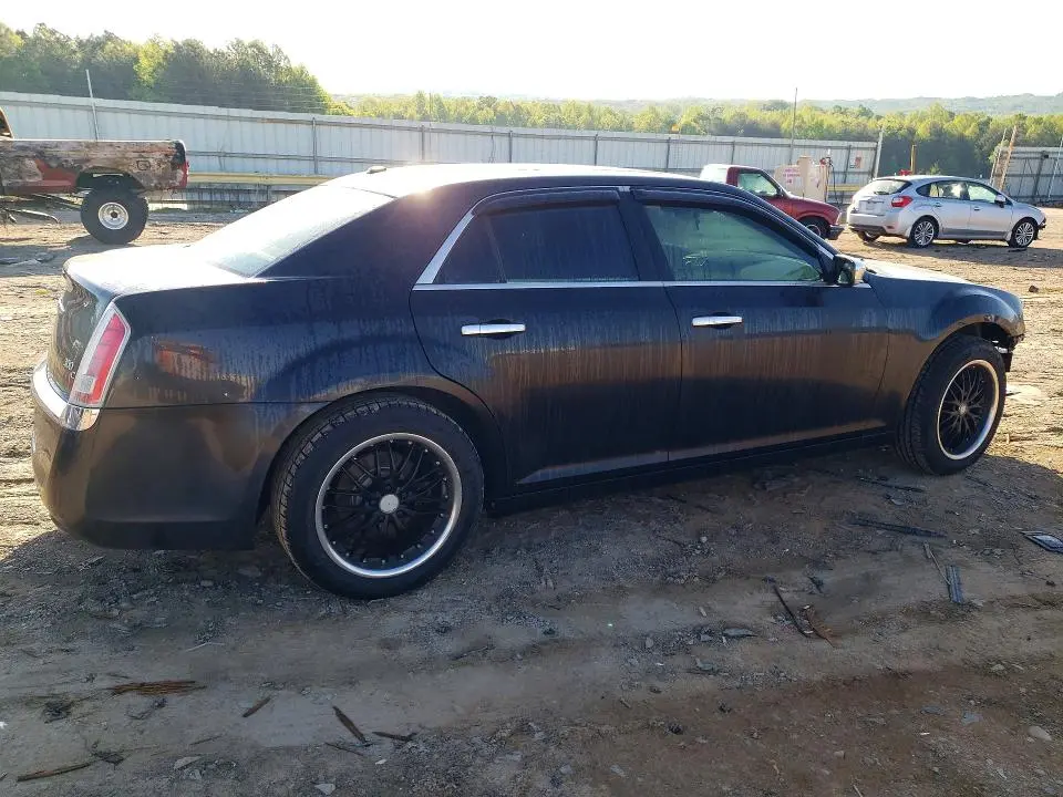 2011 CHRYSLER 300C   