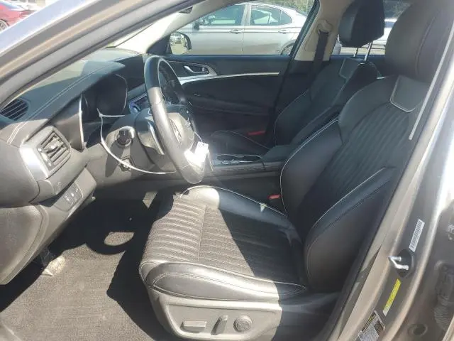 2022 GENESIS G70 BASE  