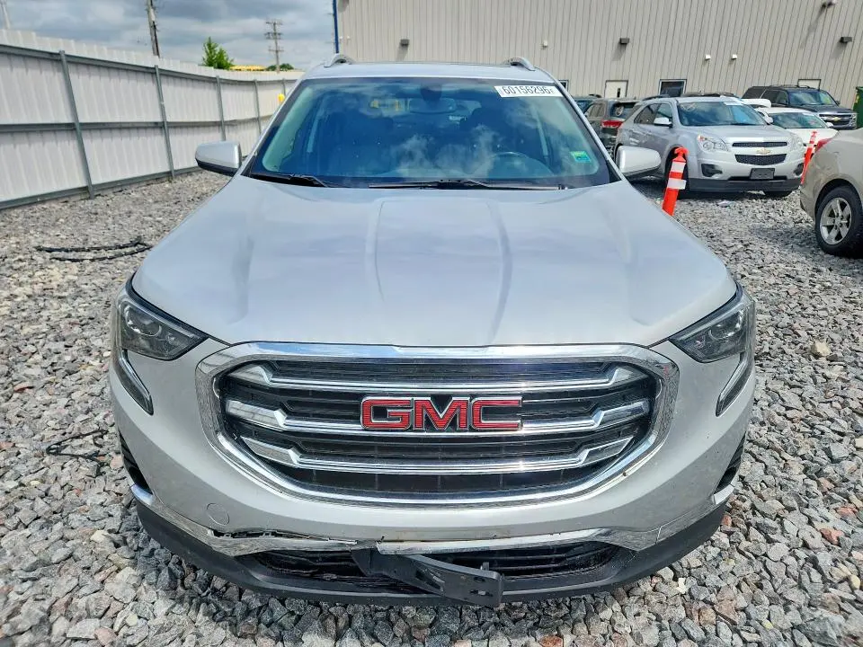 2019 GMC TERRAIN SLT  