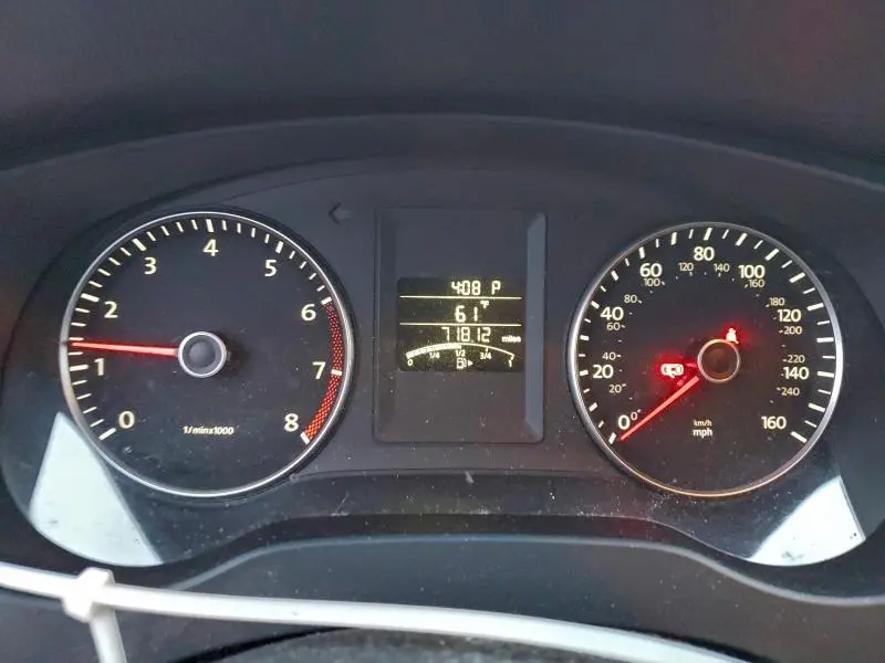 2012 VOLKSWAGEN JETTA SE  