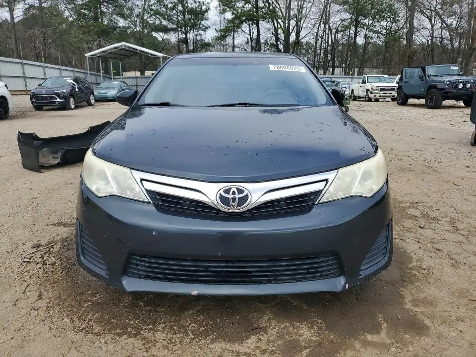 2014 TOYOTA CAMRY LE  