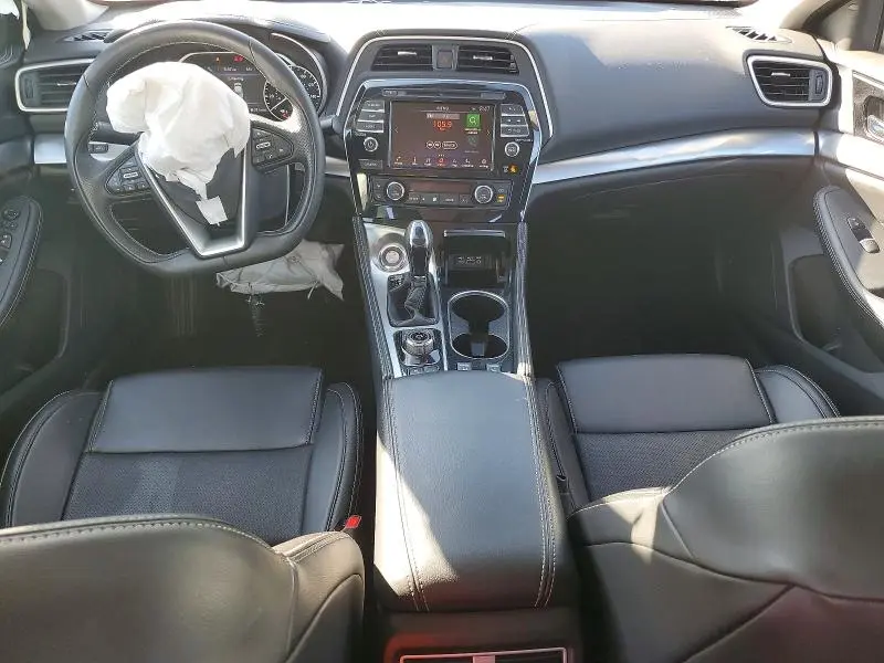 2022 NISSAN MAXIMA SV  
