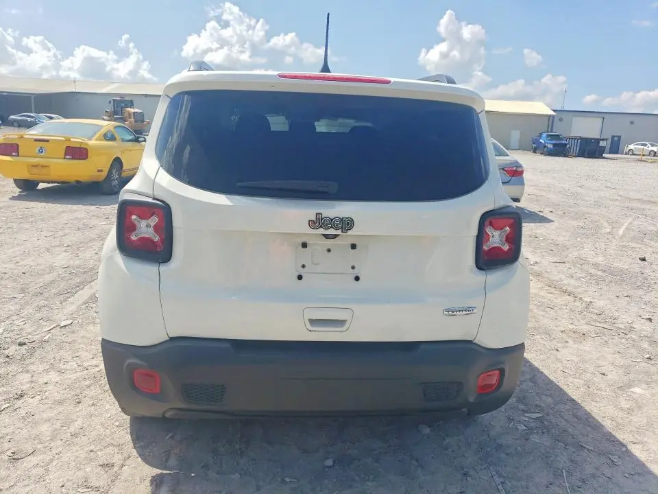 2021 JEEP RENEGADE LATITUDE  