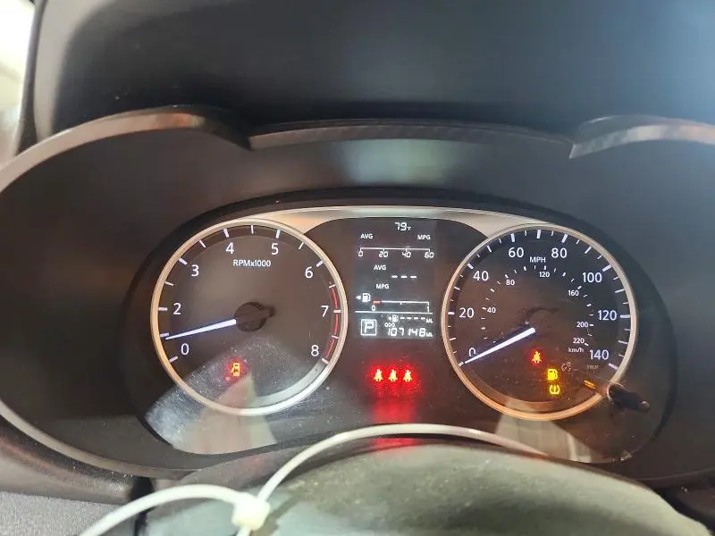 2022 NISSAN VERSA S  