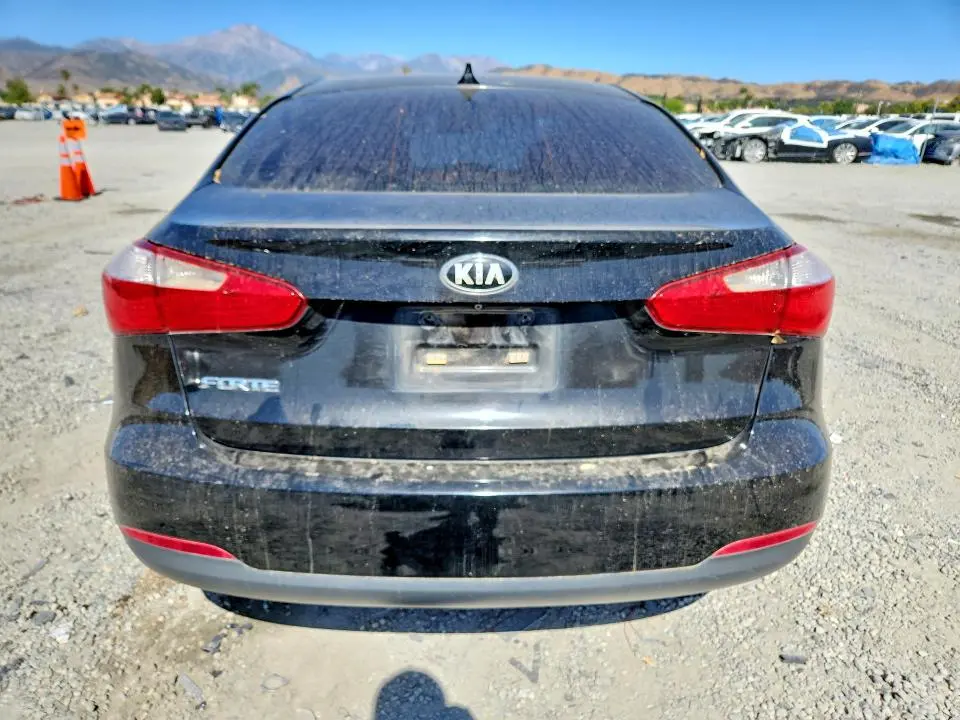 2016 KIA FORTE LX  