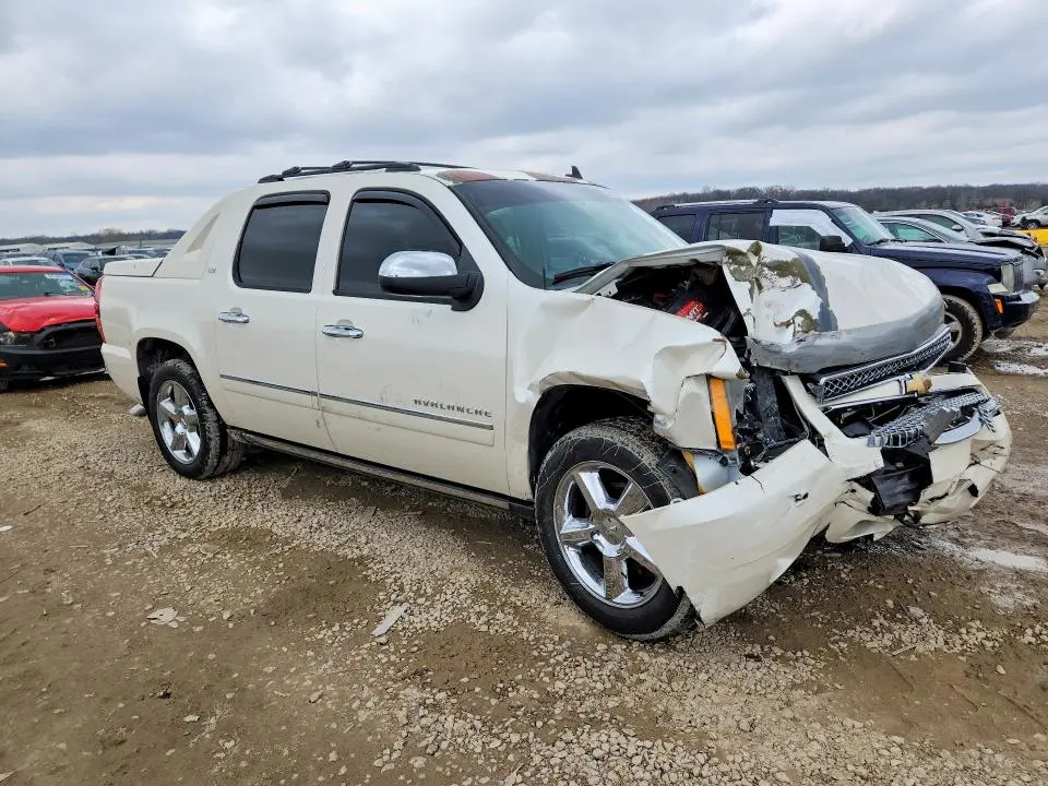 2011 CHEVROLET AVALANCHE LTZ  