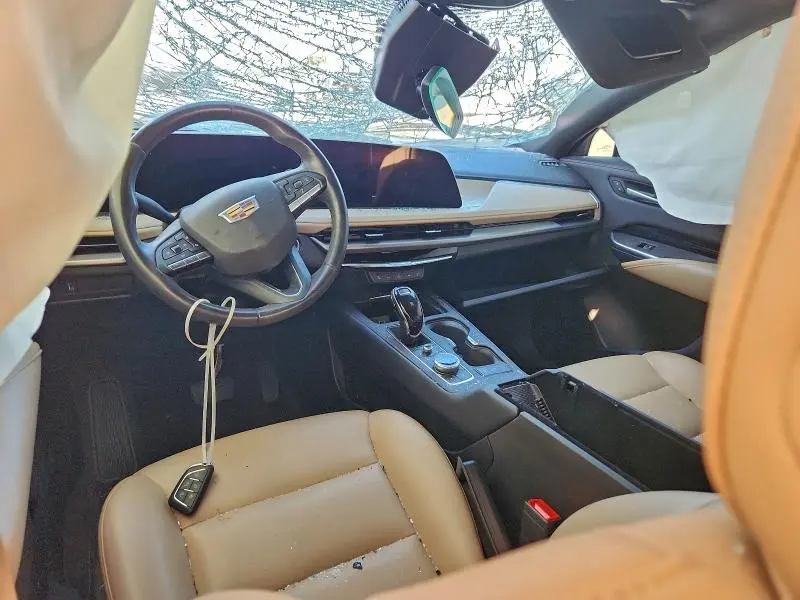 2024 CADILLAC XT4 LUXURY  