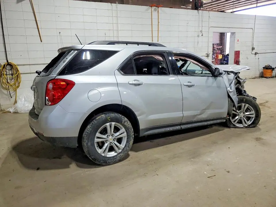 2015 CHEVROLET EQUINOX LT  