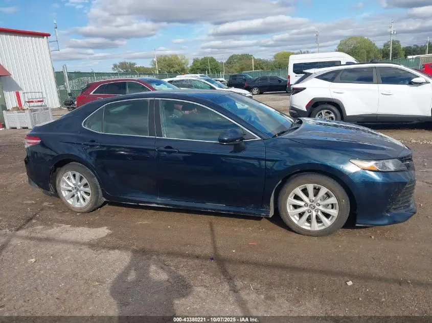 2018 TOYOTA CAMRY LE