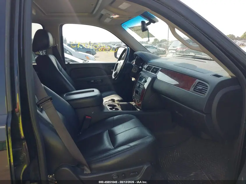 2013 CHEVROLET SUBURBAN LT